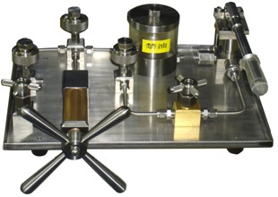 水介質(zhì)高壓壓力源 水介質(zhì)高壓壓力源